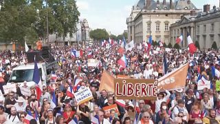 احتجاجات رافضة للشهادة الصحية في فرنسا
