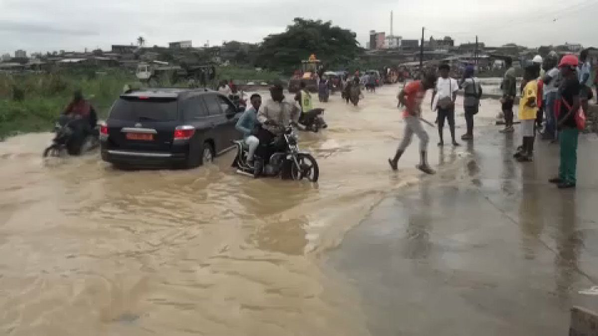 Víz alatt a közép-afrikai Douala