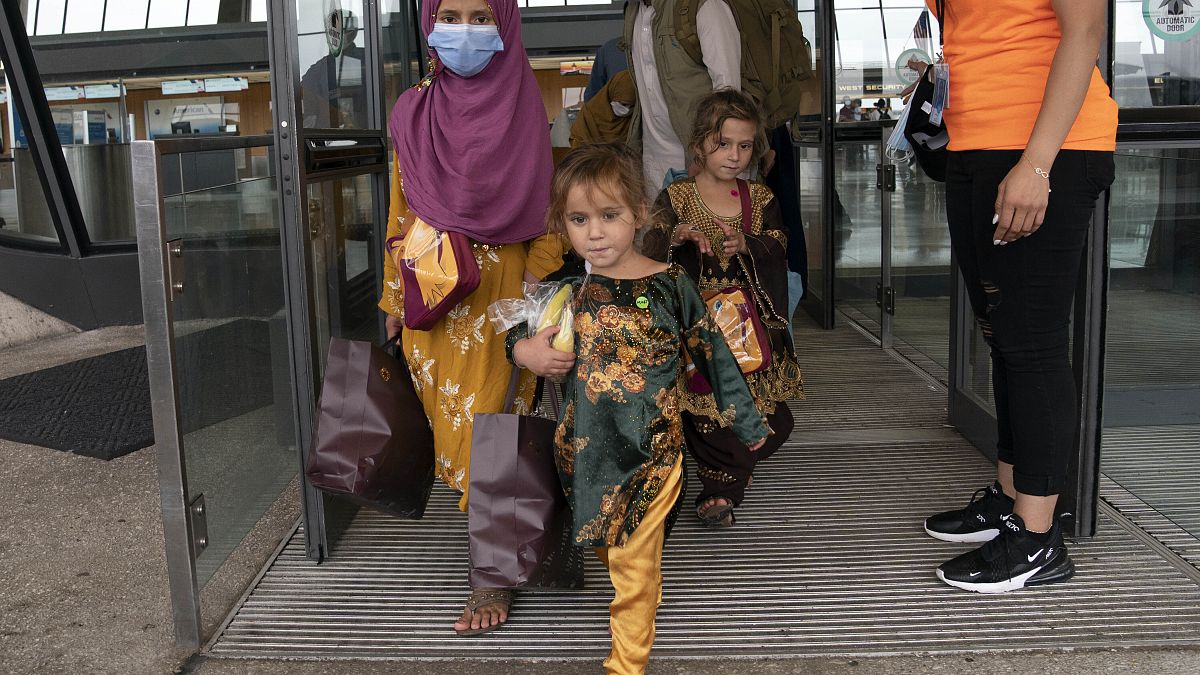 ABD tarafından Afganistan'dan tahliye edilen bir Afgan aile