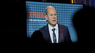 A szociáldemokrata Scholz nyerte a kancellárjelöltek első vitáját, pártja is vezet