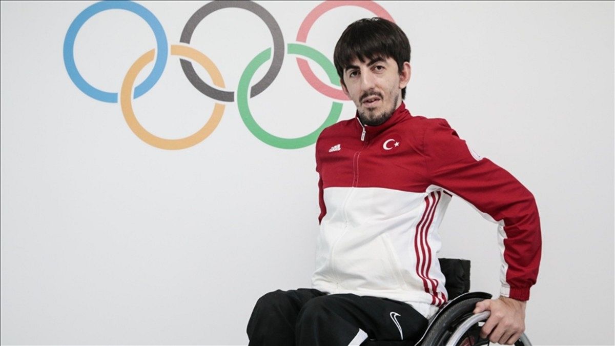 Türk Milli Takımı Paralimpik Olimpiyat Sporcusu Abdullah Öztürk.