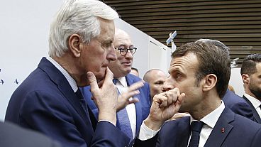 Michel Barnier and Emmanuel Macron (archive).