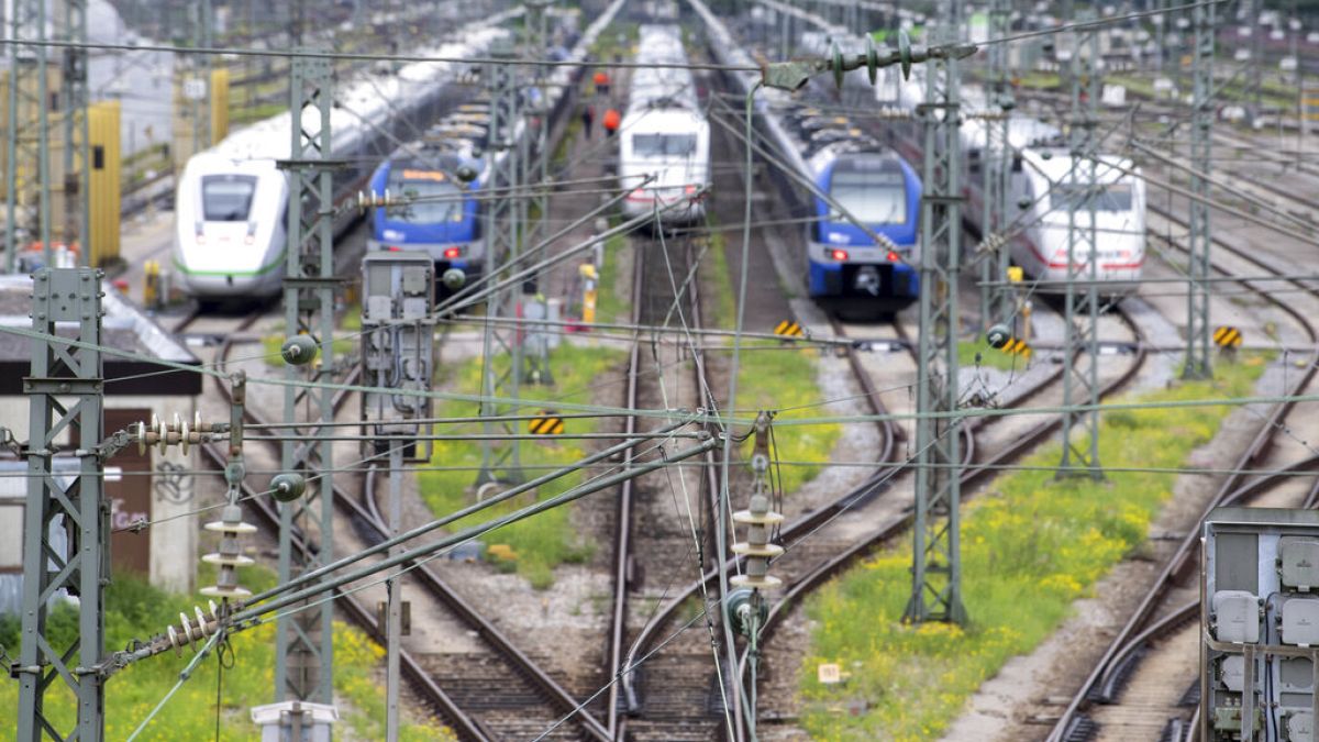 Trains à l'arrêt, gare de Munich, 24 août 2021