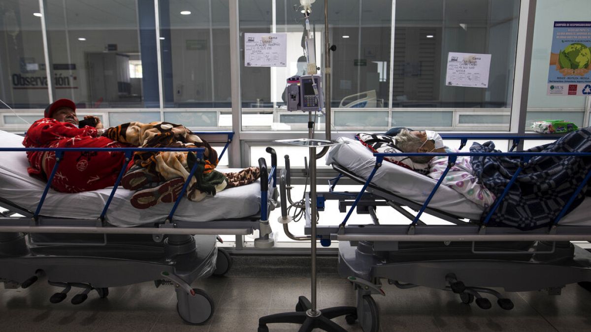 Archivo. Pacientes en un hospital de Zipaquira, en Colombia, el pasado junio.