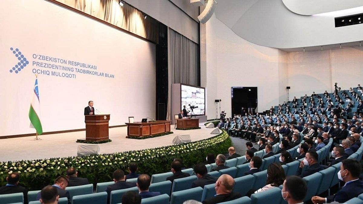 Встреча президента Узбекистана Шавката Мирзиёева и местных предпринимателей