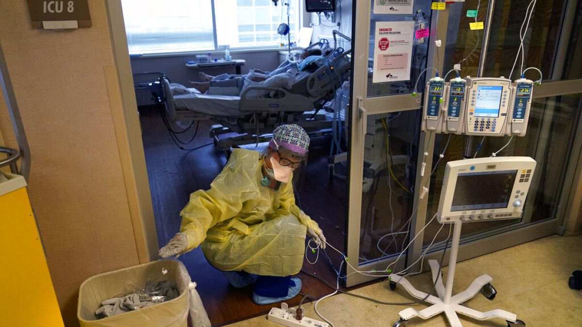 Φροντίδα ασθενούς με covid σε νοσοκομείο των ΗΠΑ