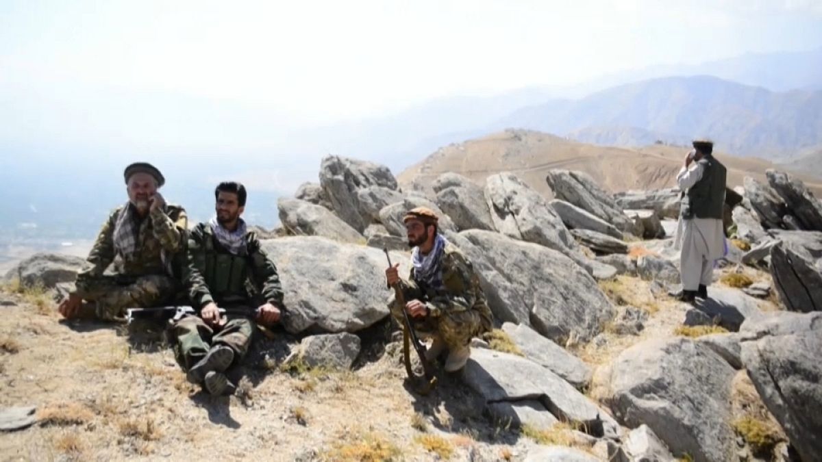 L'Afghanistan toujours en attente d'un gouvernement taliban, des combats en cours dans le Panchir