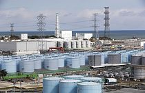 Fukuşima Daiçi nükleer tesisinde atık su depolayan tanklar