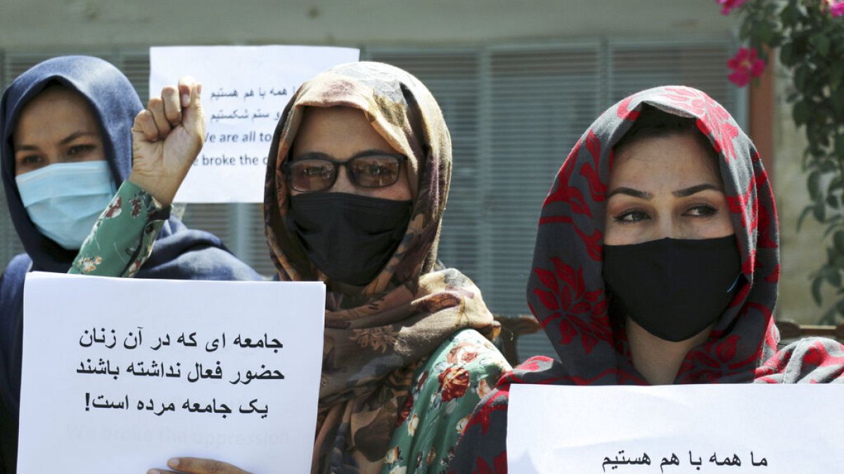 Демонстрации протеста афганских женщин.
