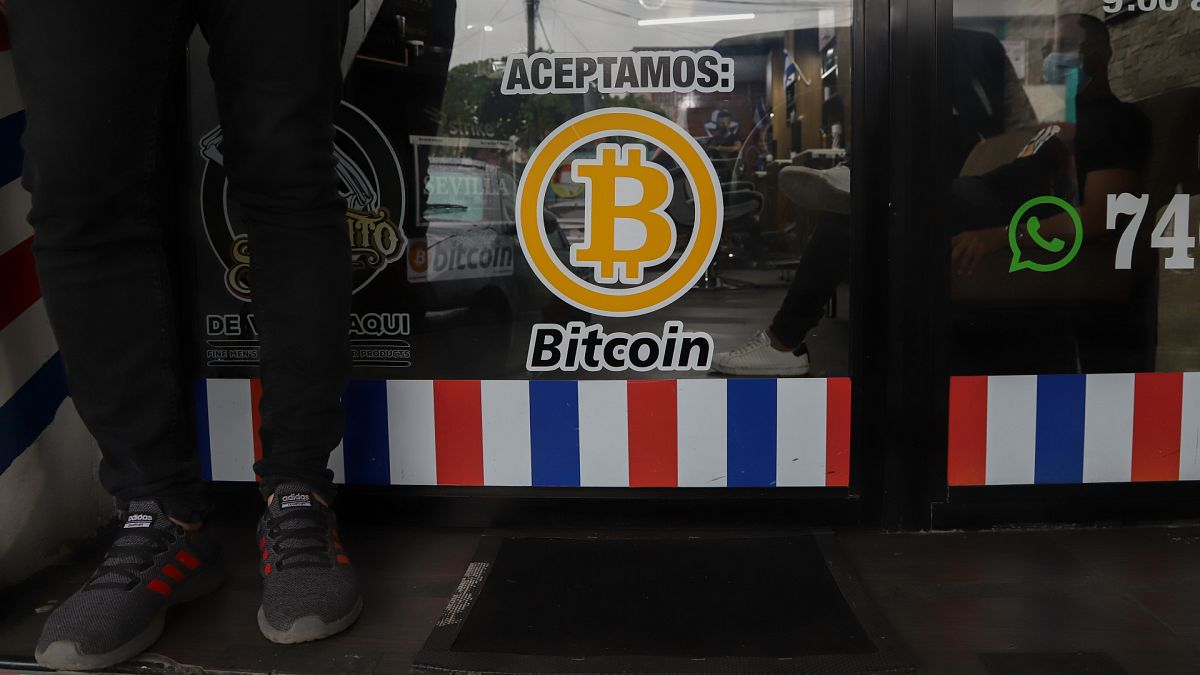 Orta Amerika ülkesi El Salvador, Bitcoin'i resmen ulusal para olarak kullanmaya başlayan dünyadaki ilk ülke oldu