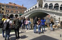 Венеция: мост Риальто открылся после реставрации