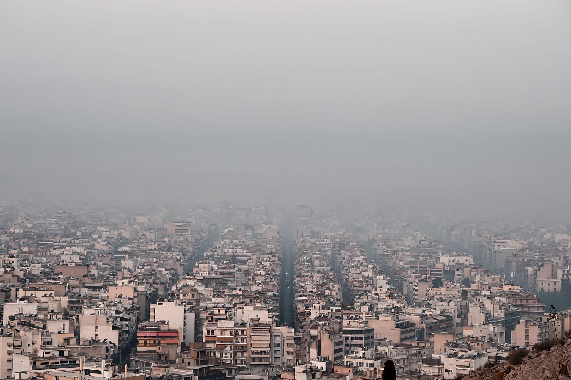 Air pollution has a more devastating effect on life expectancy than ...