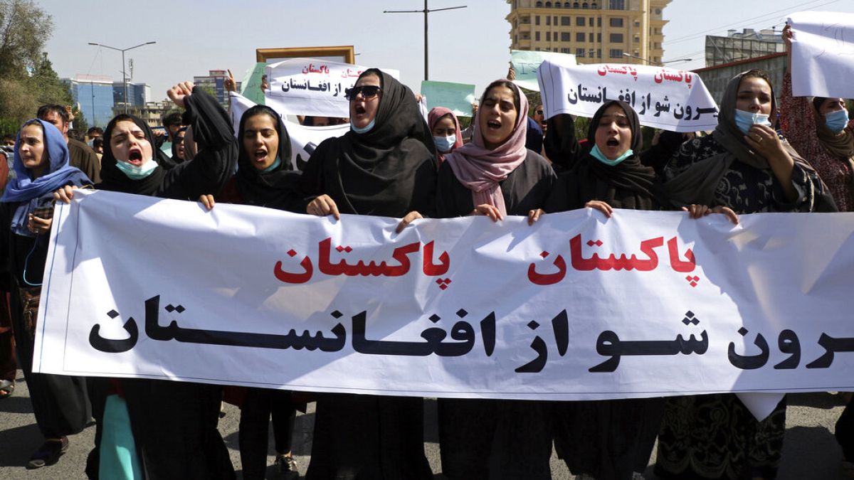 À Kaboul, les manifestations de femmes sévèrement réprimées par les talibans