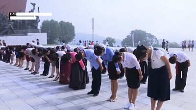 Parade civile et sans missiles en Corée du Nord