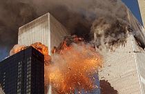 Explosion provoquée dans la tour sud du World Trade Center par le vol AA175 qui vient de la percuter, alors que la tour nord avait déjà été frappée par un autre avion de ligne