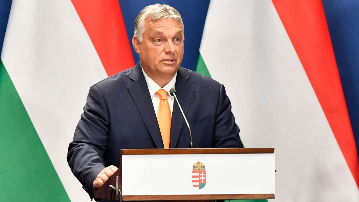 Orbán Viktor miniszterelnök az Ana Brnabic szerb kormányfővel tartott sajtótájékoztatón Budapesten, a Karmelita kolostorban 2021. szeptember 8-án. 