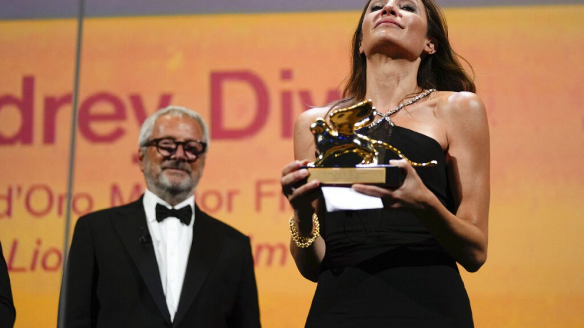 Mostra de Venise : la Française Audrey Diwan remporte le Lion d’Or 