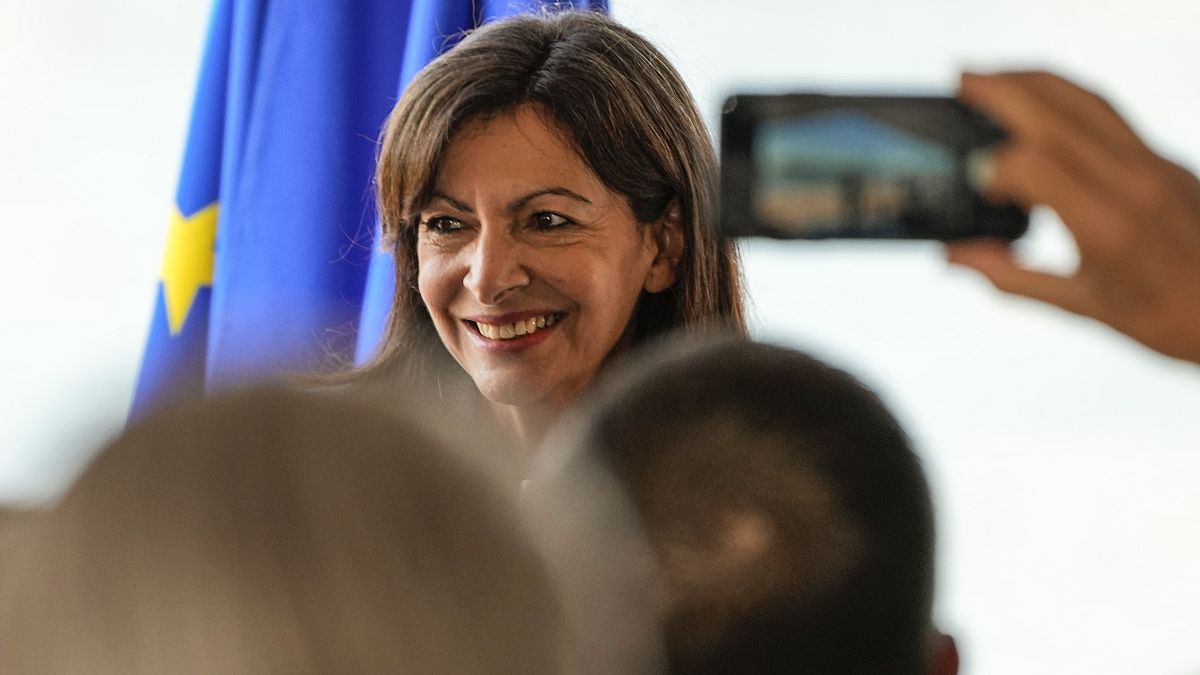 Indul a francia elnöki székért Párizs főpolgármestere