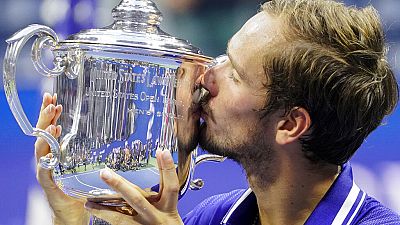 Daniil Medvedev destruye la racha de Djokovic al coronarse campeón del US Open