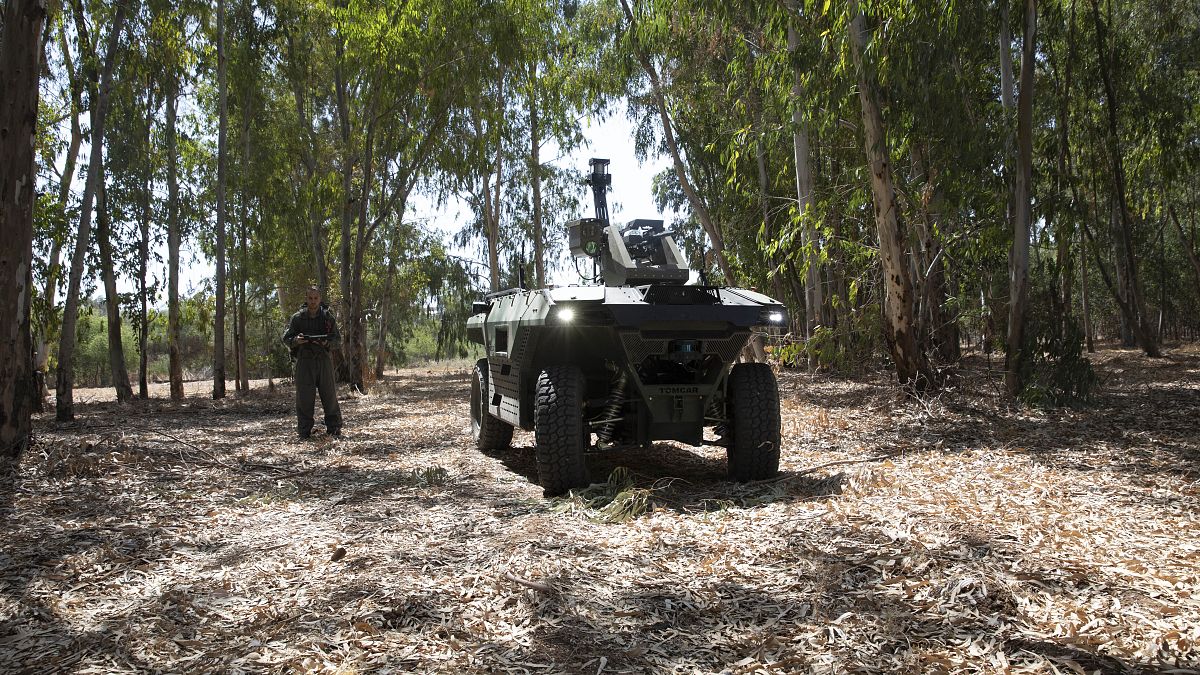 عربة - روبوت - لمراقبة الحدود في إسرائيل
