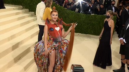 Stars hit the red carpet as Met Gala returns after 2-year hiatus