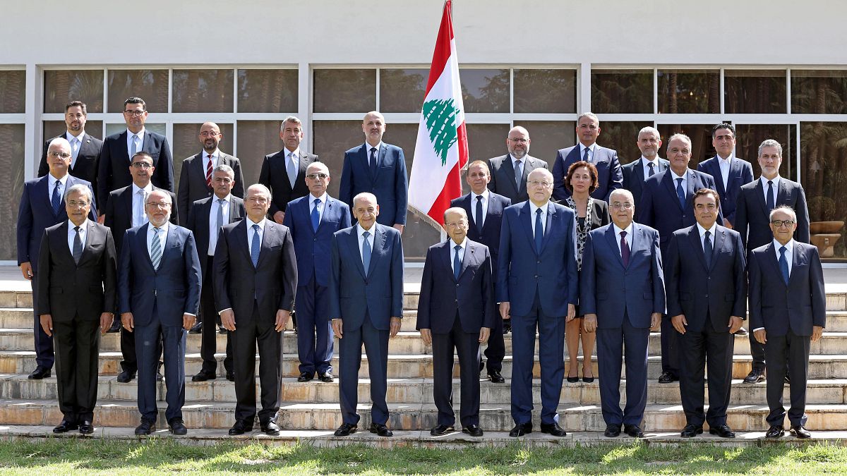 تشكيل حكومة جديدة في القصر الجمهوري في بعبدا، شرقي العاصمة بيروت،  في 13 سبتمبر/أيلول 2021 