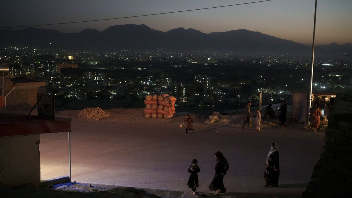 Bewohnerinnen und Bewohner von Kabul in Afghanistan