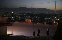 Bewohnerinnen und Bewohner von Kabul in Afghanistan