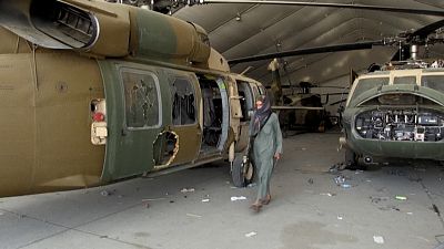 فيديو: مطار كابول شاهدٌ على الحرب الأمريكية وانسحابها الفوضوي من أفغانستان