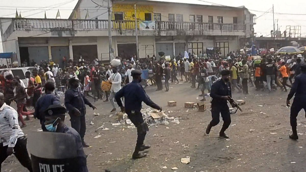 Opposition demonstration banned by authorities in Kinshasa suppressed by police