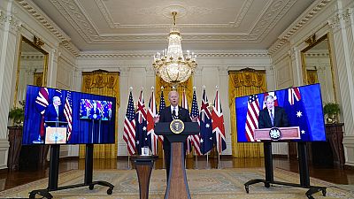Ο πρόεδρος των ΗΠΑ Τζο Μπάιντεν ανακοινώνει τη νέα στρατηγική σημασία με Αυστραλία και Μ. Βρετανία