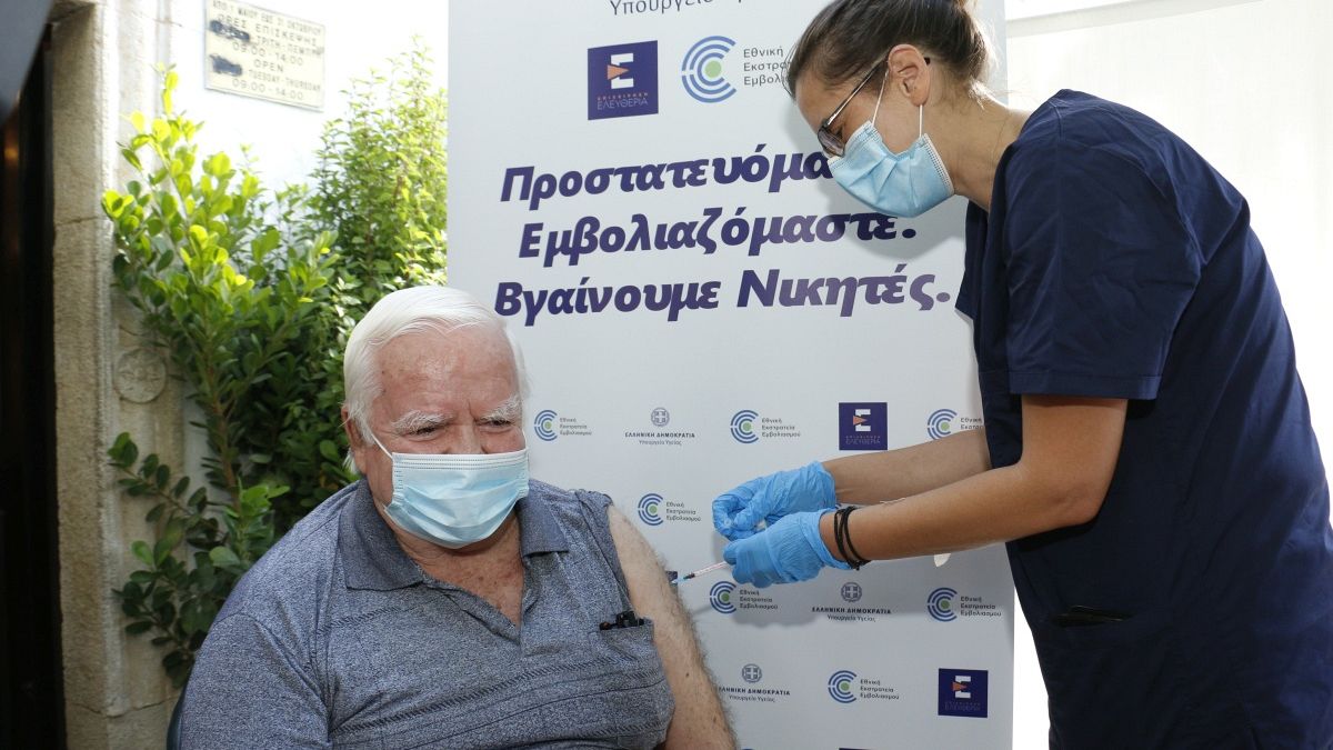 Εμβολιασμός κατά Covid-19 στην Κρήτη