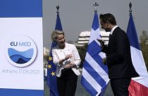 Η πρόεδρος της Κομισιόν Ούρσουλα φον ντερ Λάιεν και ο πρωθυπουργός της Ελλάδας Κυριάκος Μητσοτάκης