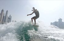 Wakesurfing sevdalıları için Dubai dünyanın en cazip yerlerinden biri