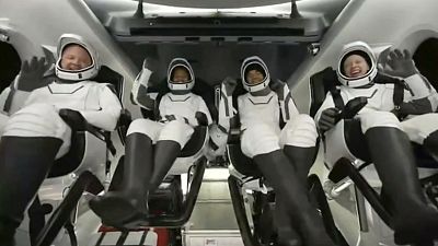 Astronautas amadores regressam à Terra em segurança