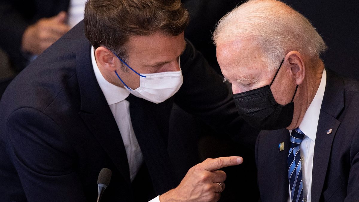 Fransa Cumhurbaşkanı Emmanuel Macron ve ABD Başkanı Joe Biden 
