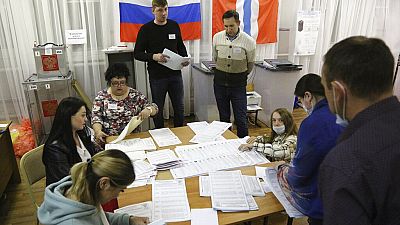 Dépouillement des bulletins de vote près d'Omsk