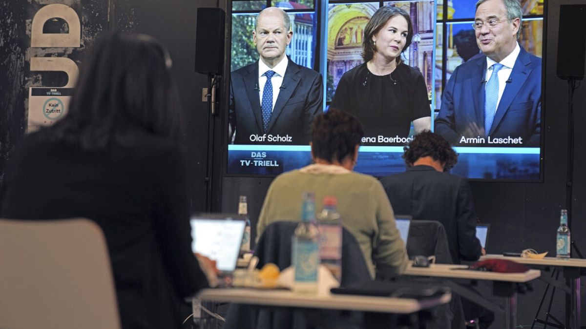 Στιγμιότυπο από το τρίτο και τελευταίο τηλεοπτικό ντιμπέιτ πριν τις γερμανικές εκλογές