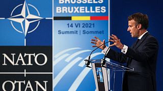 Fransa Cumhurbaşkanı Emmanuel Macron NATO zirvesinde