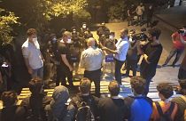Barınamayan Hareketi üyeleri Kadıköy Bedia Muvahhit Sokak'ta bir araya geldi
