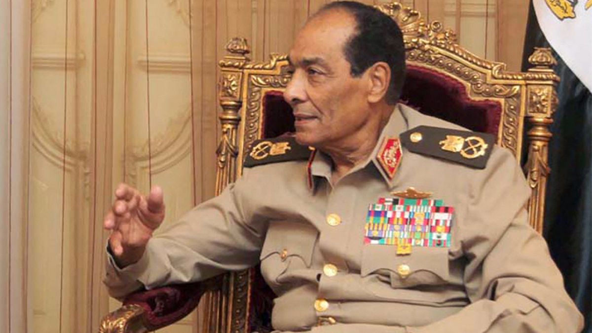 رئيس المجلس الأعلى للقوات المسلحة المصرية، ووزثر الدفاع المصري السابق المشير حسين طنطاوي، في 24 مايو 2011 في القاهرة.