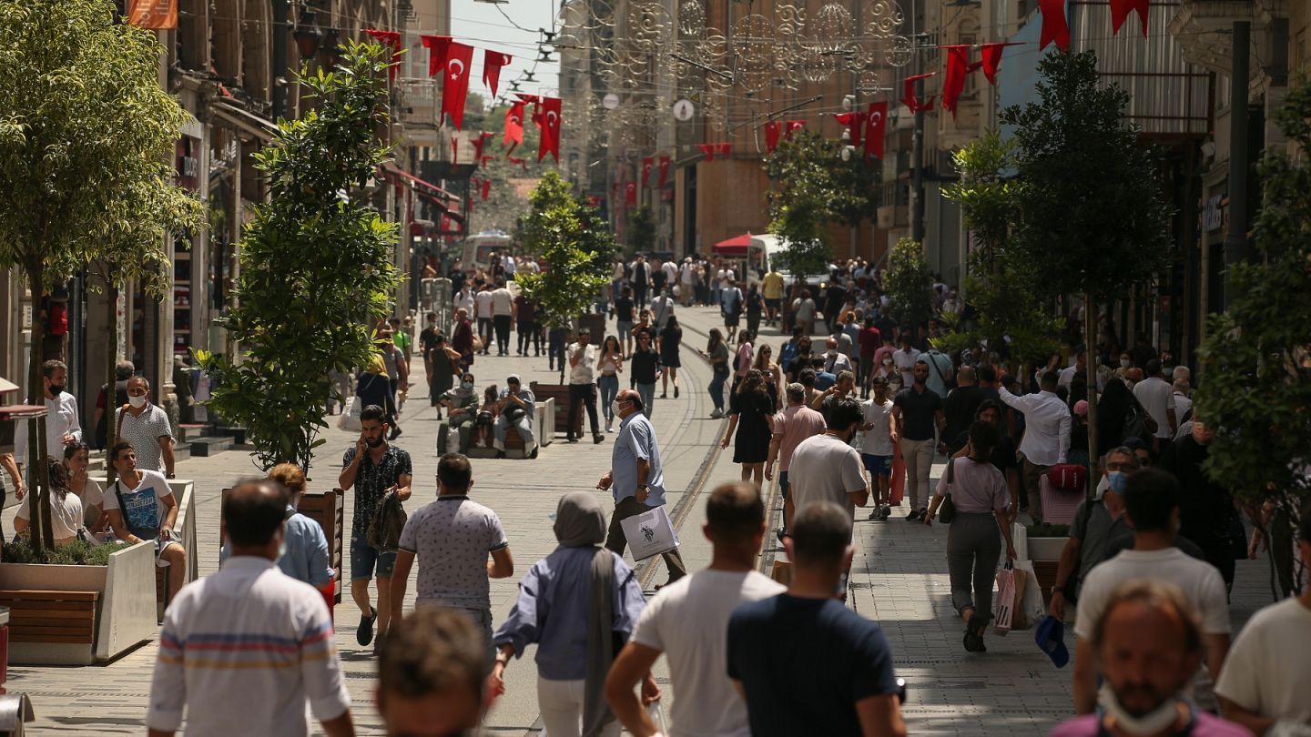 temasli takibinde guncelleme cift asili ve 6 ay icinde covid 19 olanlar riskli sayilmayacak euronews