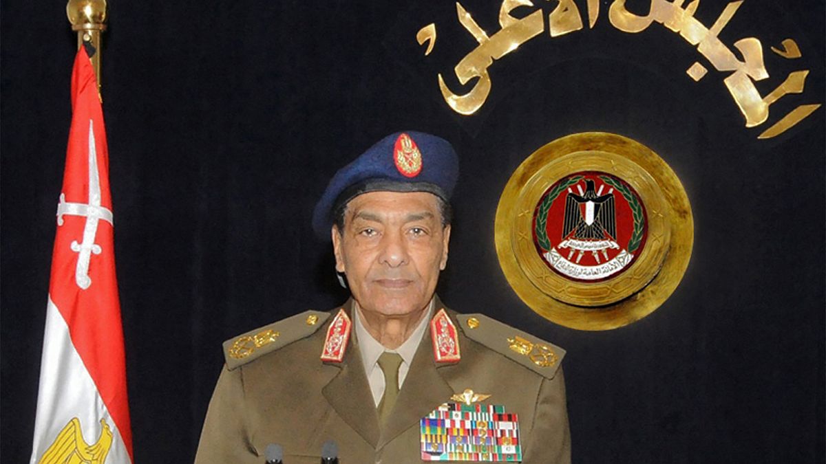 قائد المجلس العسكري الحاكم في مصر المشير حسين طنطاوي في خطاب متلفز في القاهرة في 24 يناير 2012
