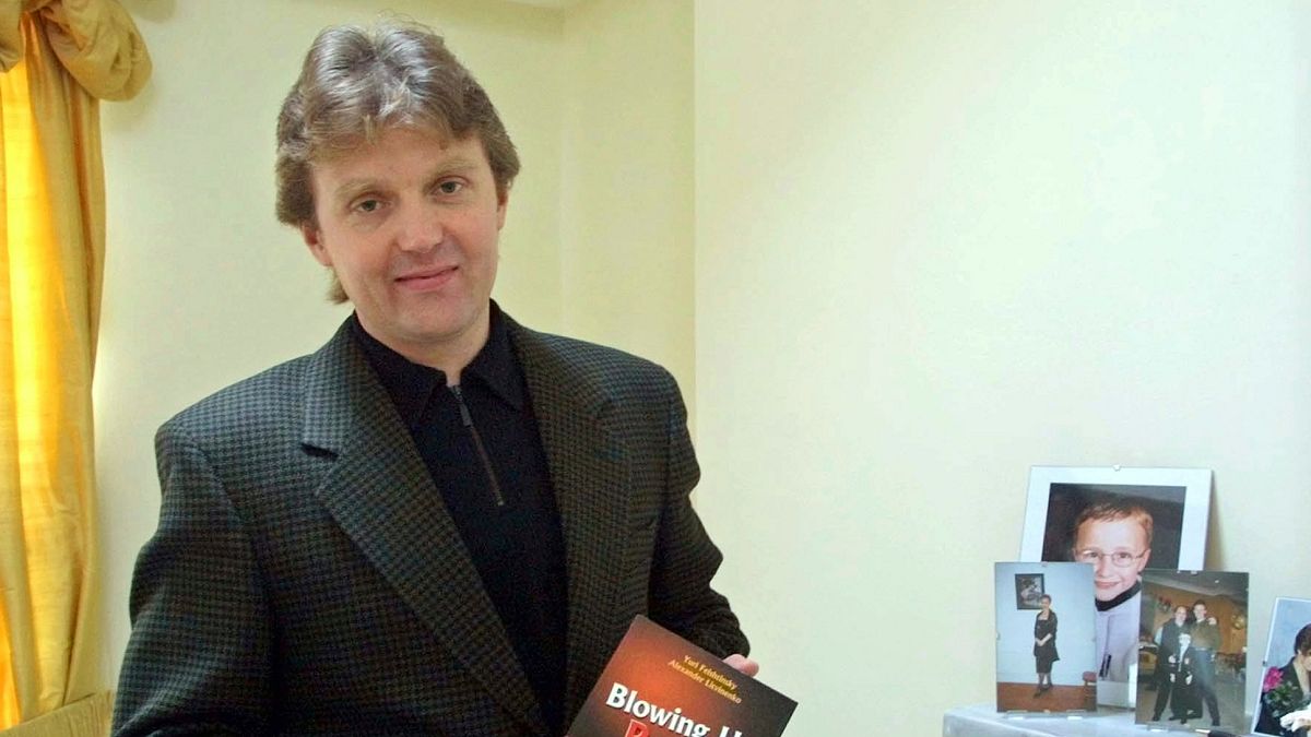 Александр Литвиненко в 2002 году.