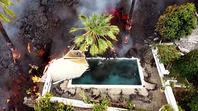 ویدیو؛ گدازه‌های آتشفشانی در استخر و منازل در جزایر قناری