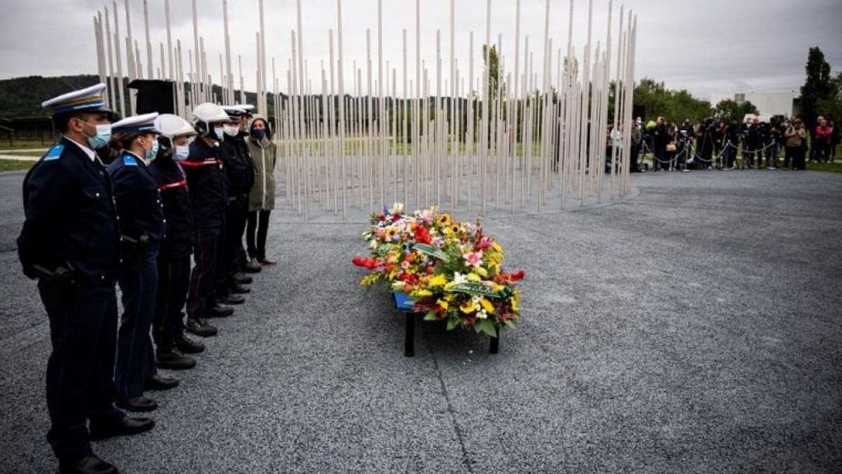 مراسم یادبود بیستمین سالگرد انفجار مرگبار یک کارخانه در تولوز