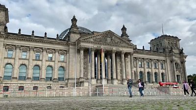 Γερμανία: Κούρσα για τρεις οι εκλογές της Κυριακής