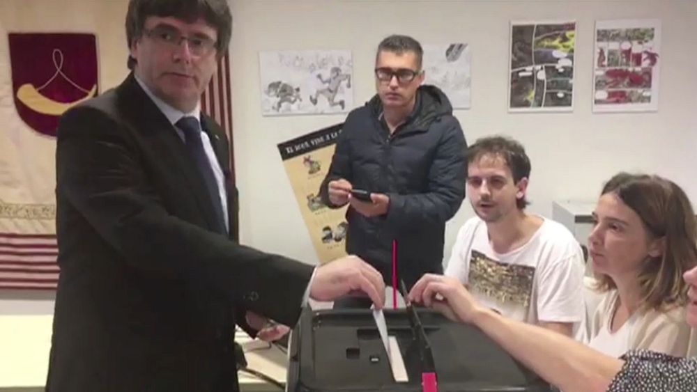 Según los abogados de Puigdemont, las autoridades españolas engañaron al político Según los abogados de Puigdemont, las autoridades españolas engañaron al político