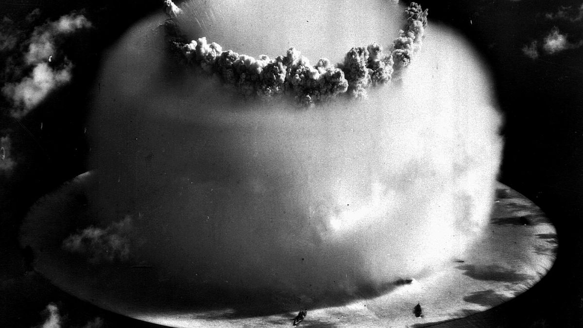 آزمایش بمب اتمی ایالات متحده آمریکا در جزایر مارشال اقیانوس آرام