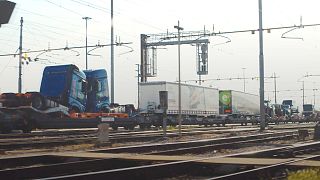 Menos engarrafamentos e poluição nos Alpes graças ao transporte intermodal